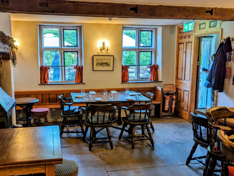 Bath Arms dining room